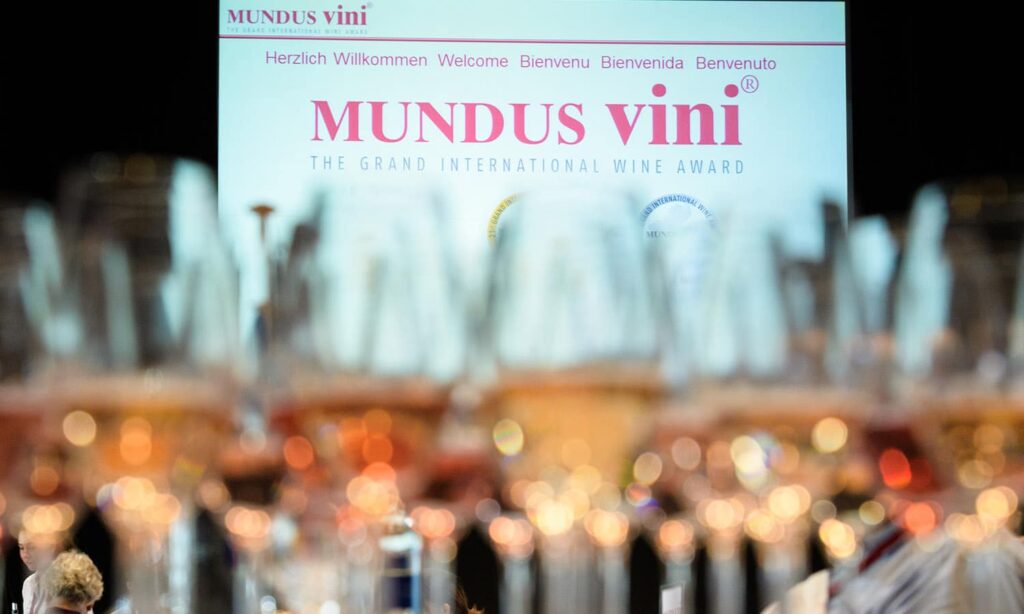 CAVIRO ELETTO MIGLIOR PRODUTTORE ITALIANO AL MUNDUS VINI